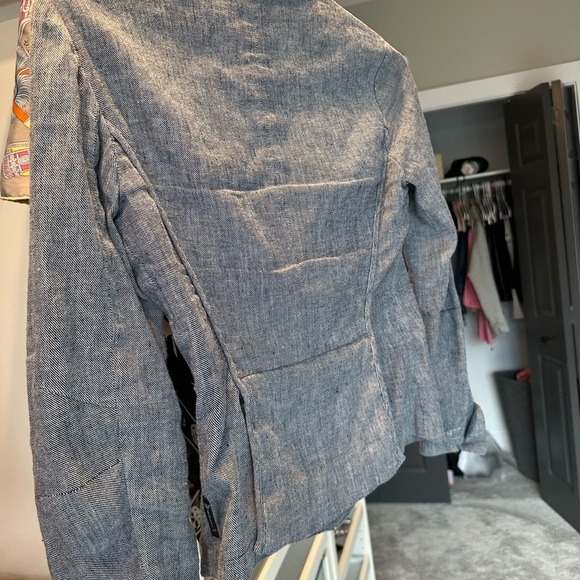 Armani Jeans Women's Elegant Gray Blazer - Picture 7 of 8